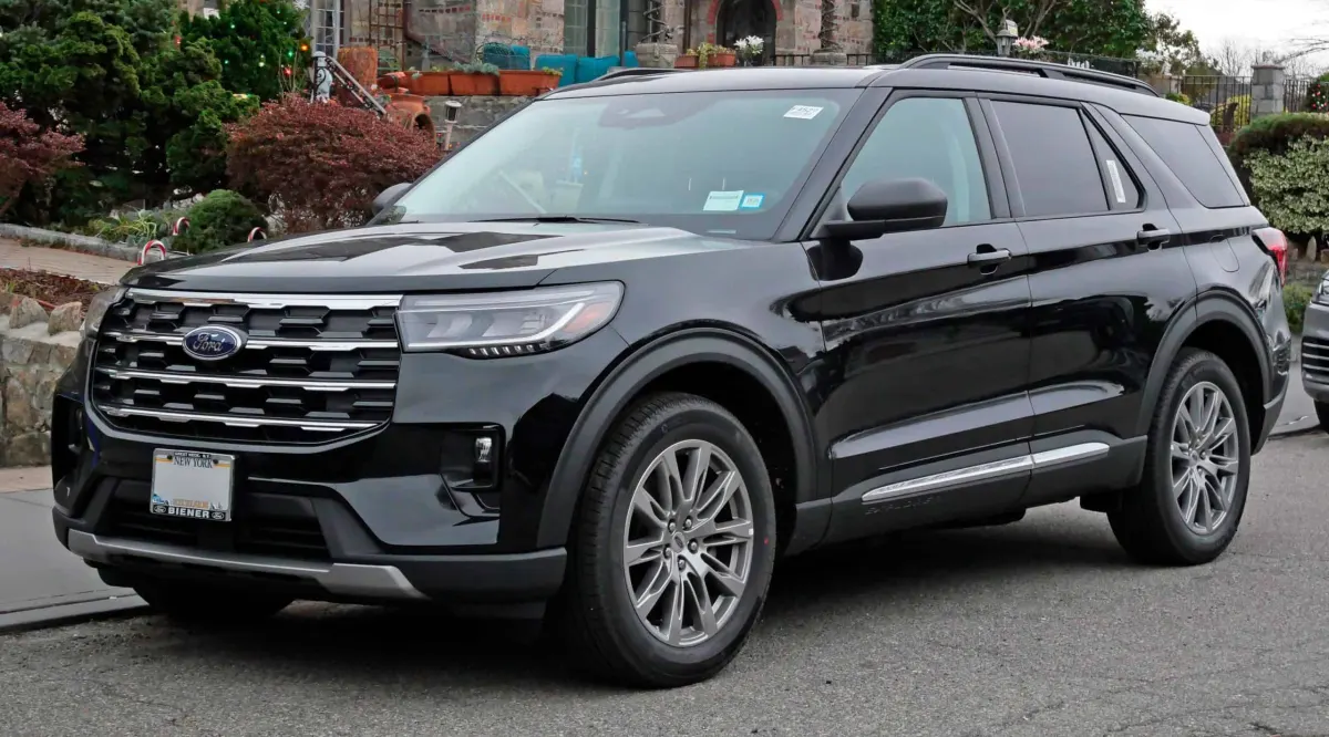 Vì sao cổ phiếu Ford (F) giảm 6% trong 5 năm qua?