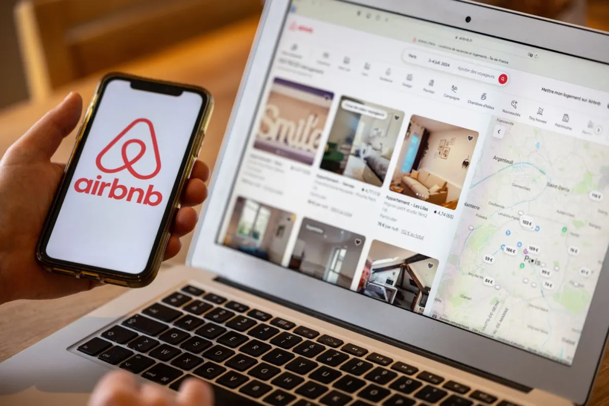 Cổ phiếu Airbnb đạt cao nhất 4 năm sau báo cáo