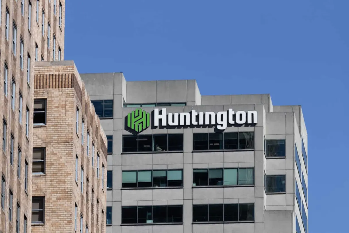 Hiệu suất cổ phiếu Huntington Bancshares (HBAN) ra sao?