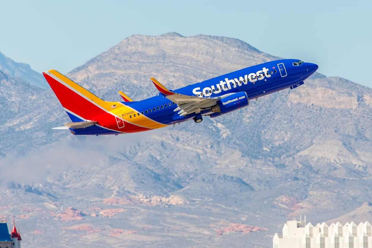 Cổ phiếu Southwest Airlines có vượt trội so với S&P 500?