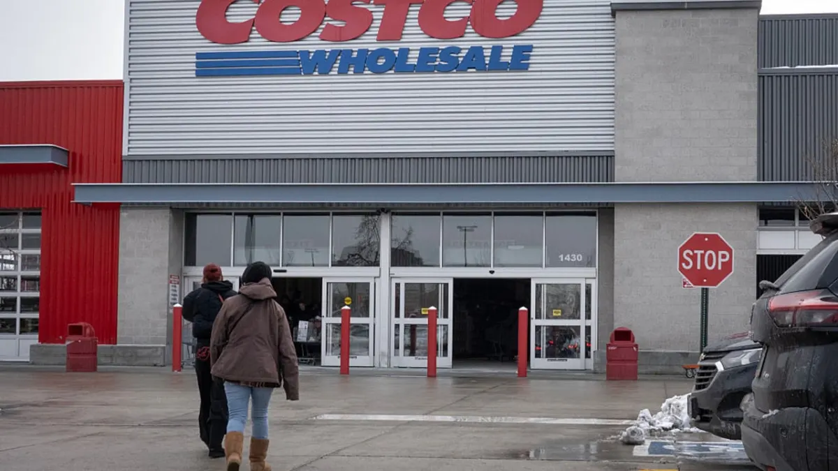 Costco tăng giá dầu nhớt Kirkland lên 57,99 USD, giới hạn mua mỗi thành viên