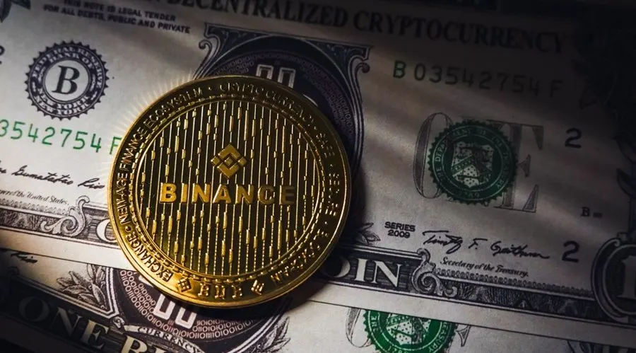 Binance chặn HTX và EXMO: Siết chặt trừng phạt pháp lý