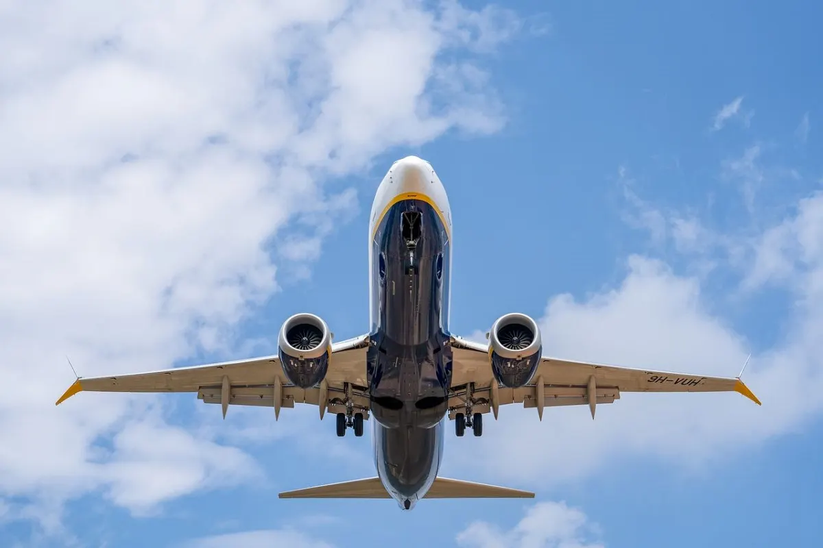 Jefferies khởi điểm Aeroméxico: Đánh giá Hold, Nhấn mạnh vé hạng sang