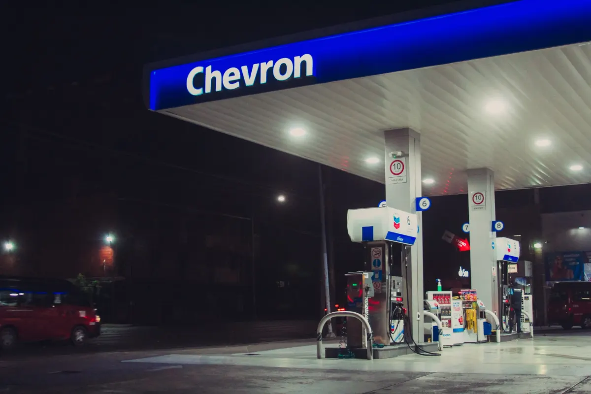 Chevron (CVX): Cổ phiếu ưa chuộng của Hedge Funds