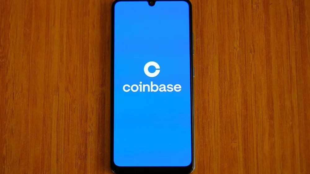 Coinbase Trượt Dưới Mức Kháng Cự Khi Bất Định Clarity Act