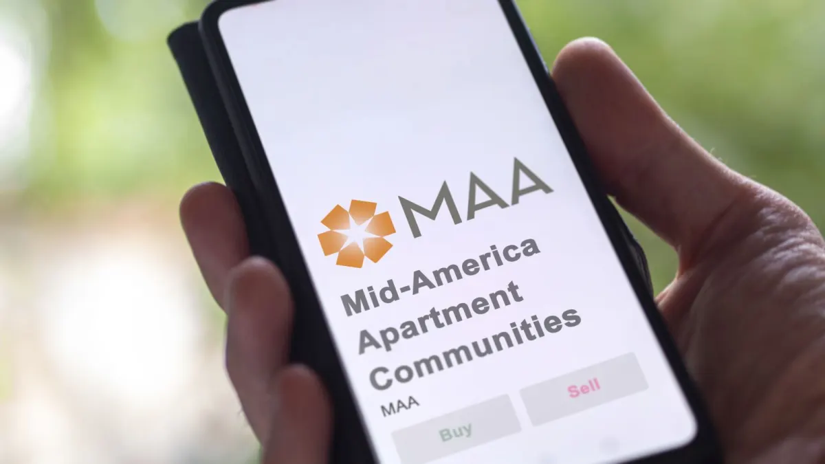Cổ phiếu Mid-America Apartment Communities (MAA): Đánh giá hiệu suất so với ngành bất động sản