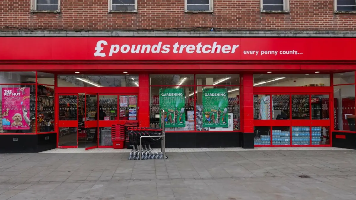 Tòa án thông qua kế hoạch tái cơ cấu của Poundstretcher