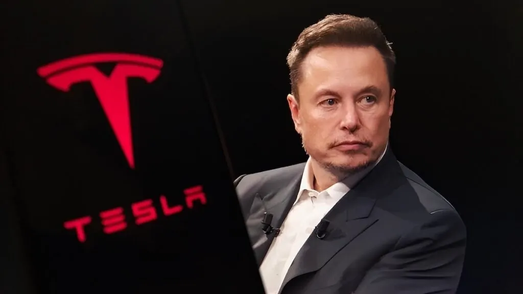 Ross Gerber khuyên Elon Musk tập trung bán xe điện trở lại