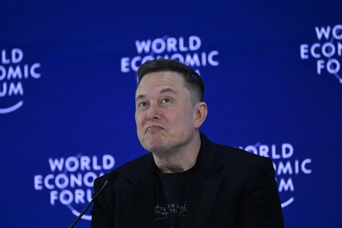 SpaceX giảm phí ngân hàng, Goldman Sachs tìm cách thắng lớn