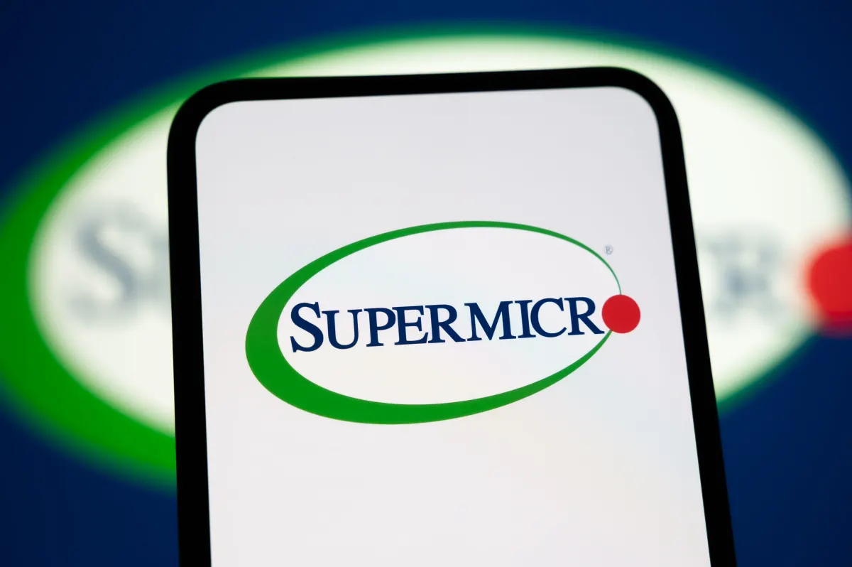 Cổ phiếu Supermicro bật tăng 15% nhờ triển vọng Q1 mạnh