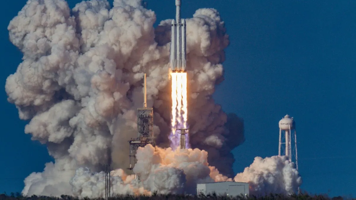 Chuỗi cung ứng bí ẩn sau mỗi vụ phóng tên lửa SpaceX
