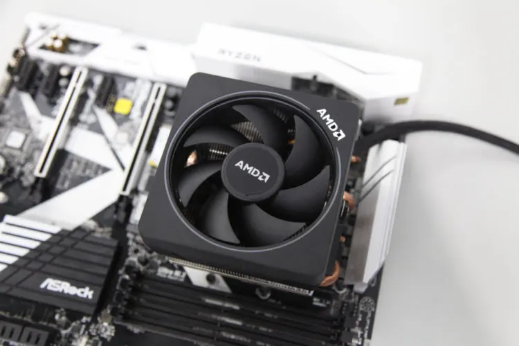 AMD: Cổ phiếu công nghệ không nợ đáng đầu tư