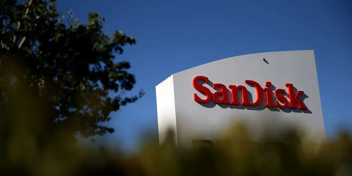 Cổ phiếu S&P 500 giảm sâu khi nhóm công nghệ bị bán tháo