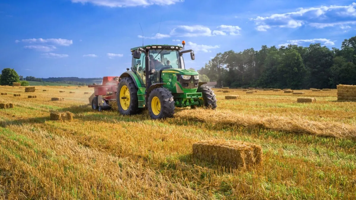 John Deere "Cất Cánh" Nhờ Bùng Nổ Doanh Số Xây Dựng Từ AI