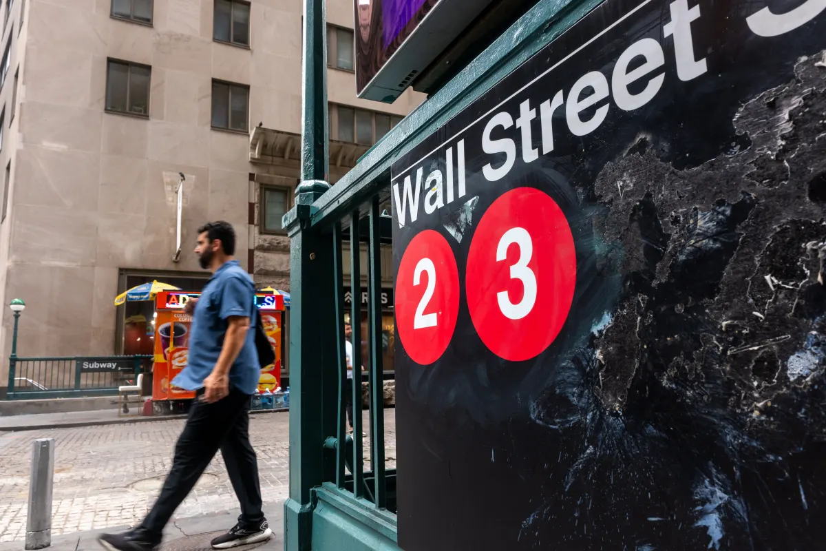 Futures Dow, S&P 500, Nasdaq ổn định, chờ dữ liệu lạm phát