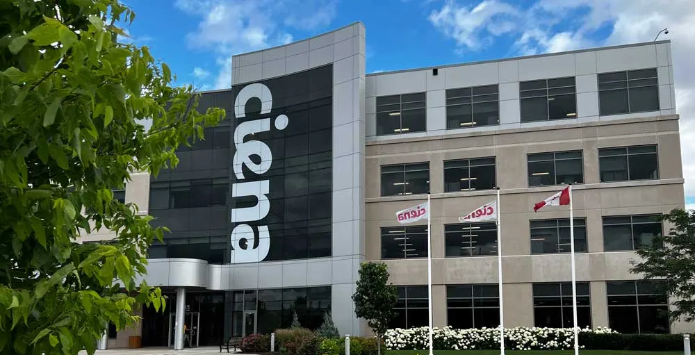 Ciena vượt kỳ vọng lợi nhuận nhờ bùng nổ trung tâm dữ liệu AI