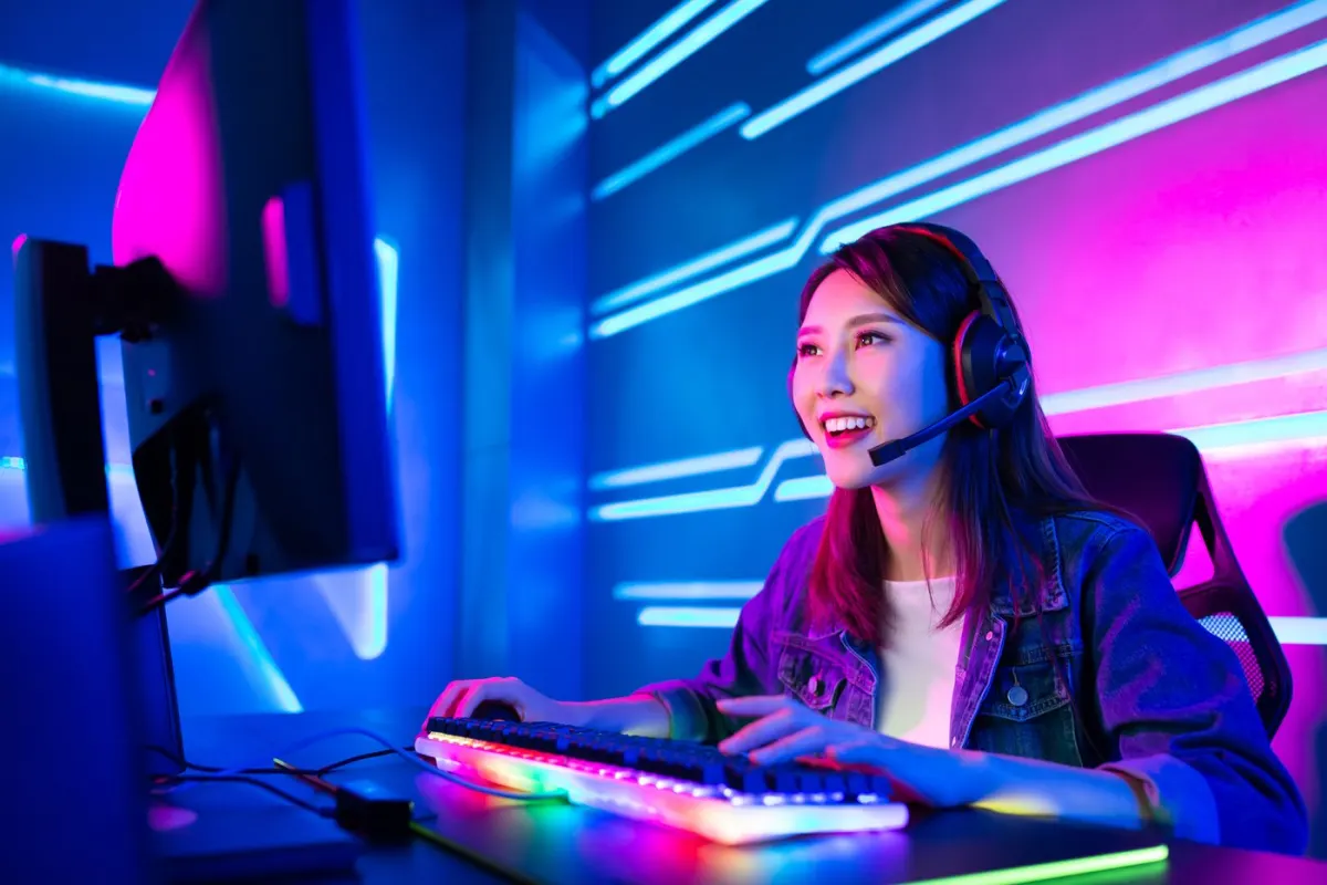 Bạn có nên mua cổ phiếu Roblox trước ngày 30/7?
