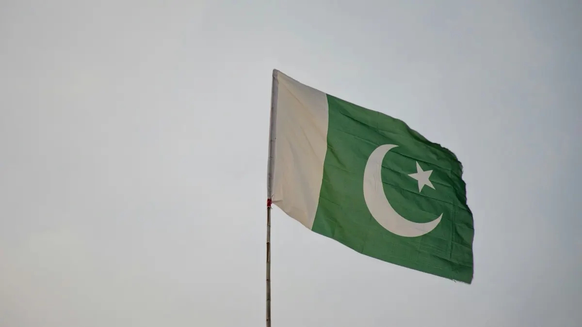 Pakistan Mở Hành Lang Thương Mại Mới Qua Iran, Trung Quốc