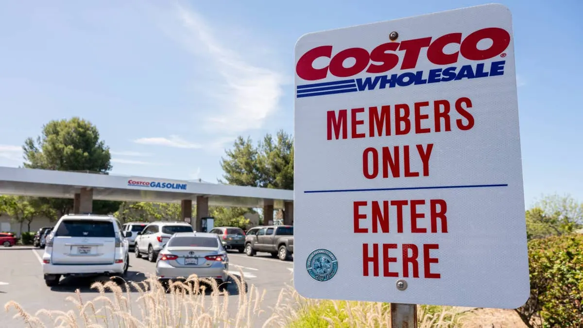 Vì sao Costco giảm giá xăng chậm hơn đối thủ?
