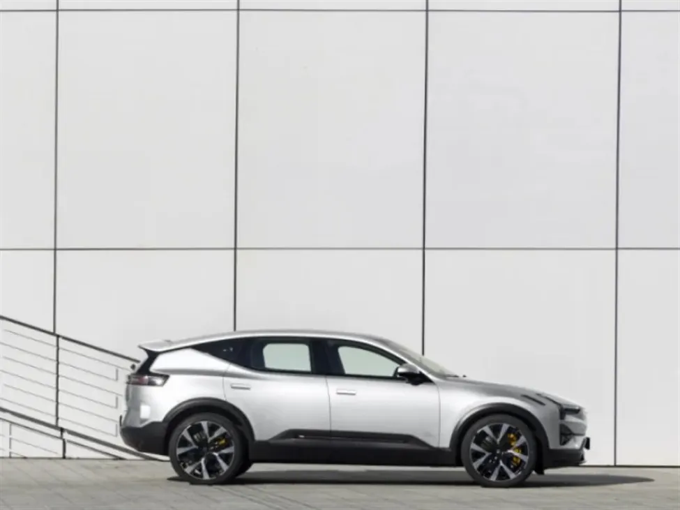 Polestar bị Mỹ cấm cửa từ 2027 vì công nghệ Trung Quốc