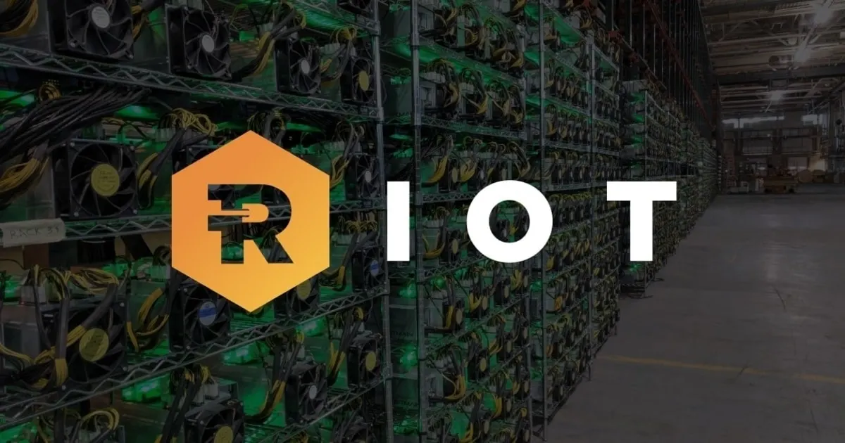 B. Riley duy trì mua RIOT sau hợp đồng thuê AI Rockdale 9,1 tỷ USD