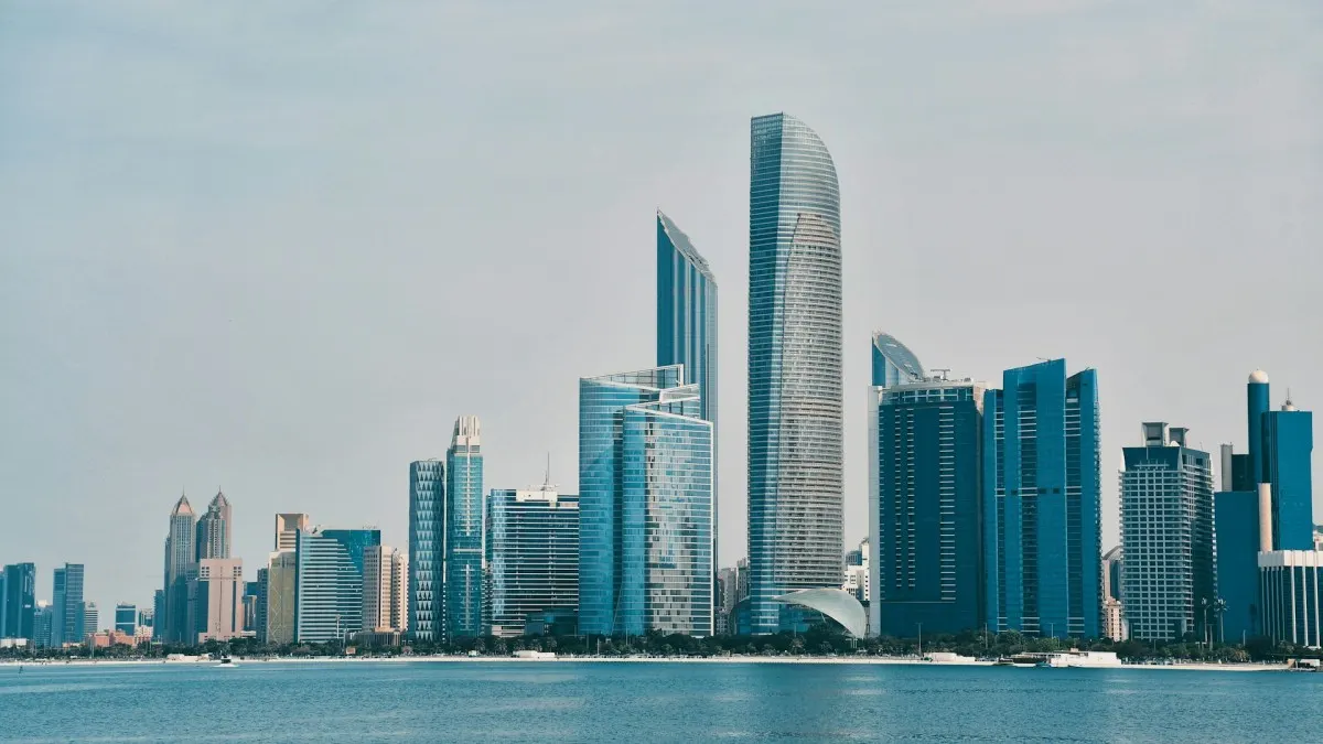 ADNOC đổi cơ chế định giá dầu: Chuyển sang Platts Dubai