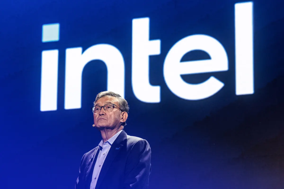 Cổ phiếu Intel sụt 16%: Thị trường PC chậm lại làm giảm dự báo
