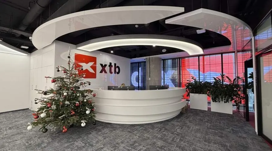 Sản phẩm đầu tư thu hút XTB, CFD chiếm 96% lợi nhuận