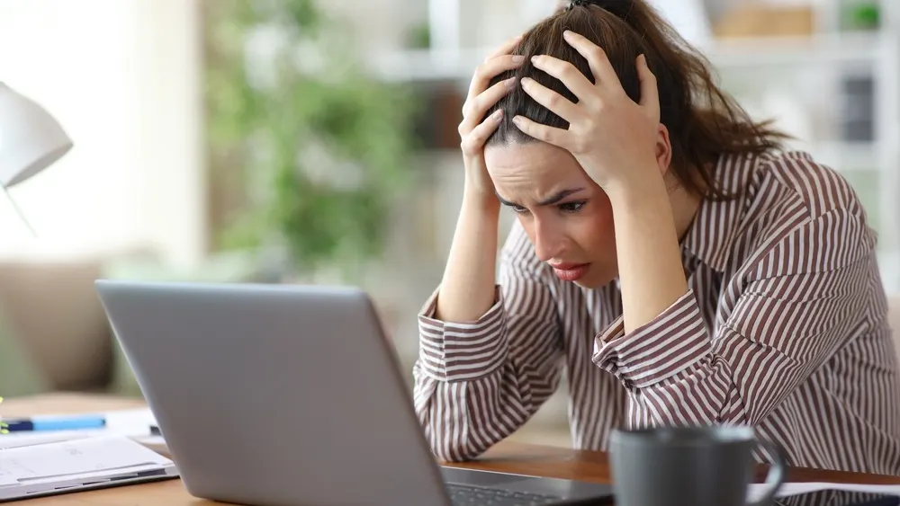 Đặt vé không hoàn tiền, bị gọi lại văn phòng: Mất trắng?