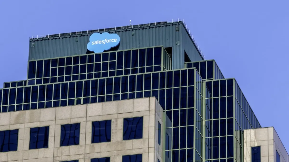 Bỏ Palantir, Đầu tư Salesforce Trước Wall nhận giá thực