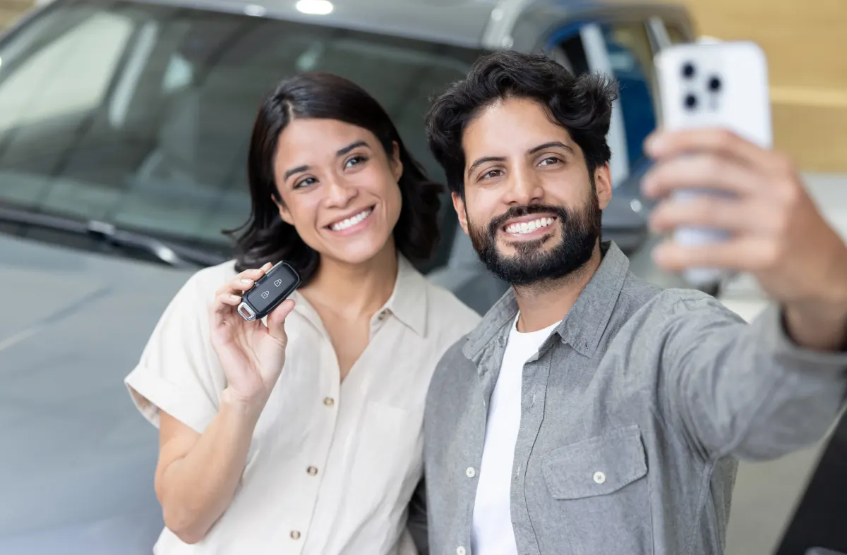 Thuê xe hay vay mua xe? Lời khuyên cho nhà đầu tư Việt