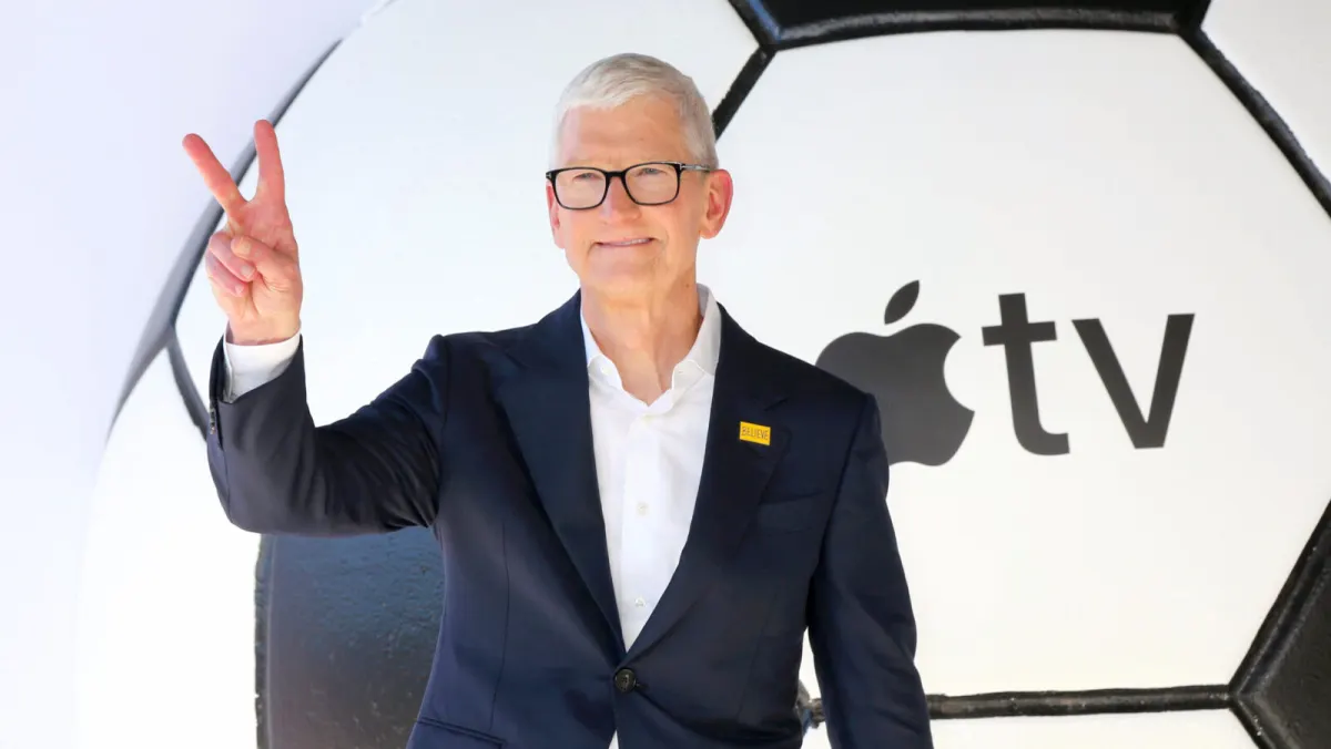 Apple đạt mốc 5.000 tỷ USD: Tim Cook rời ghế đỉnh cao