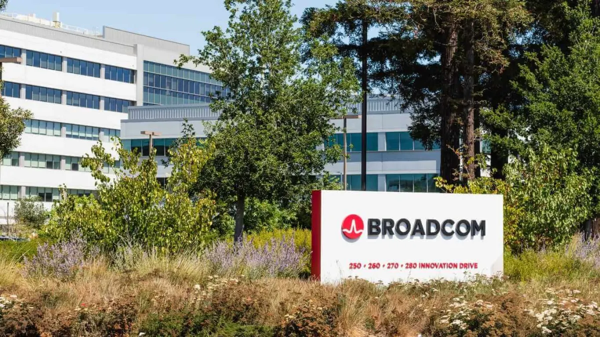 Broadcom hợp tác OpenAI: Cú hích cho cổ phiếu AVGO