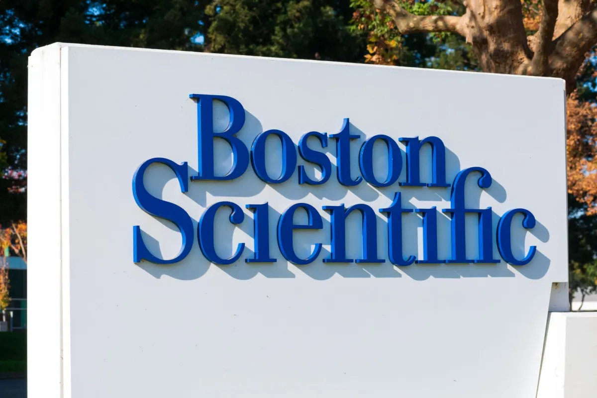 Cổ phiếu Boston Scientific (BSX): Hiệu suất và Triển vọng