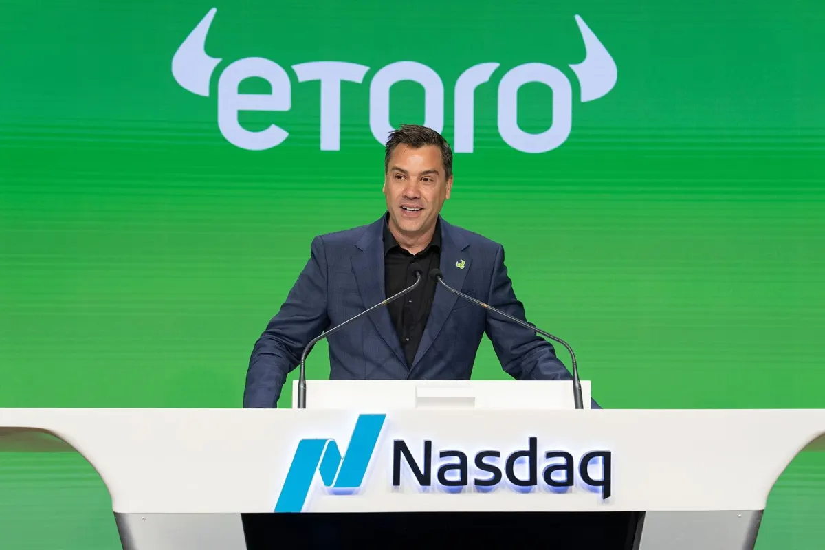 eToro lỗ crypto quý II 2026, lợi nhuận tổng vượt dự báo