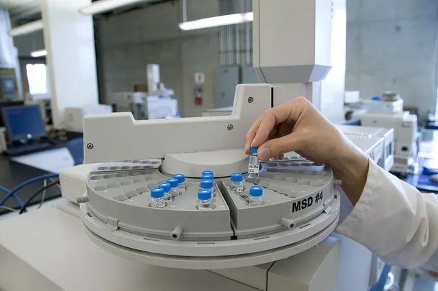 Regeneron (REGN): Cổ phiếu y tế AI tiềm năng?