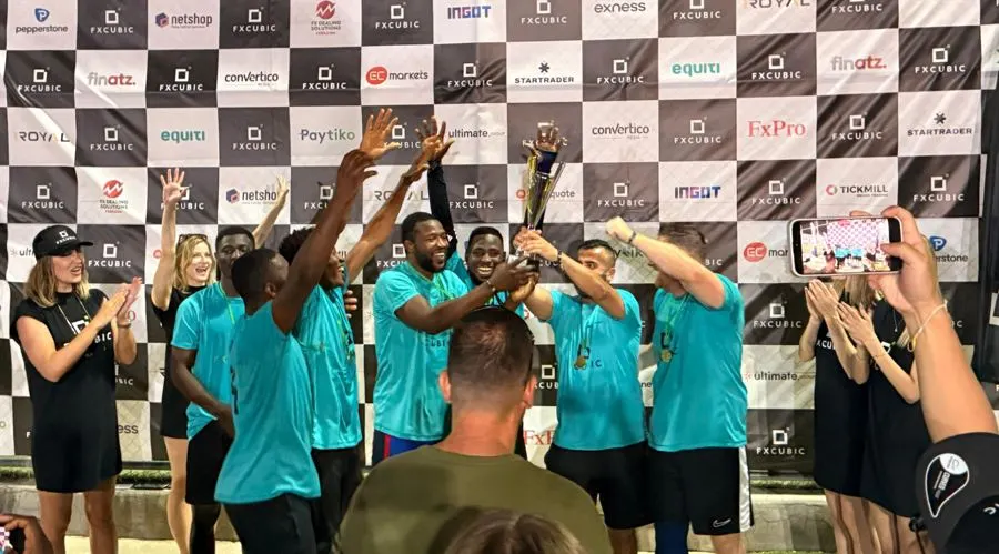 World Cup 2026, SpaceX Lên Sàn và Án Phạt Kỷ Lục ASIC
