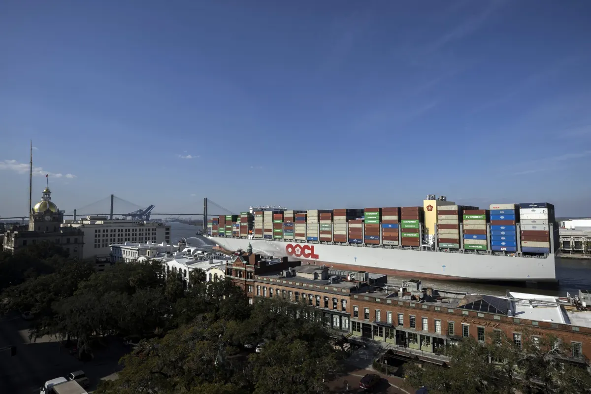 OOCL chuyển biến nhờ giao thương xuyên Thái Bình Dương