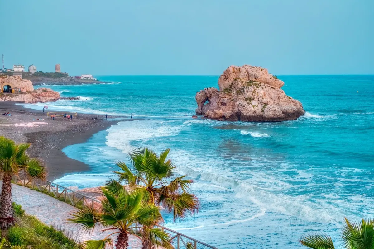 Nghỉ hưu tại Costa del Sol Tây Ban Nha với 35.000 USD/năm