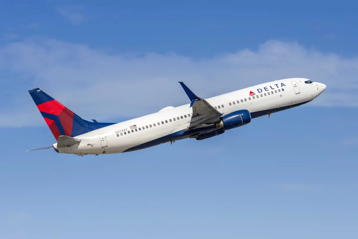 Delta: vé cao kéo dài, mục tiêu lợi nhuận 2026