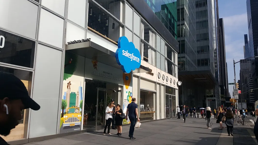 Salesforce tăng 23%: Cuộc chiến "SaaSpocalypse" đã kết thúc?