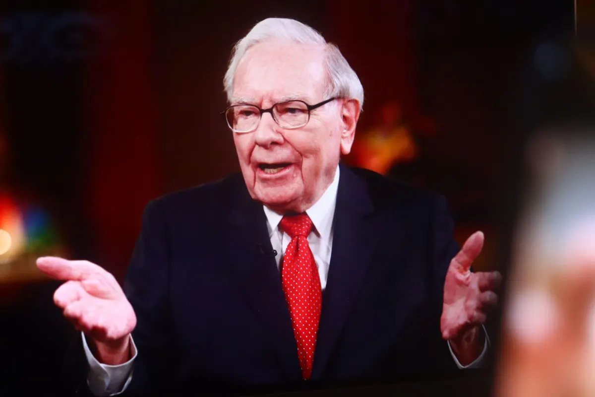 Sai lầm đắt giá nhất của Warren Buffett: Dexter Shoe