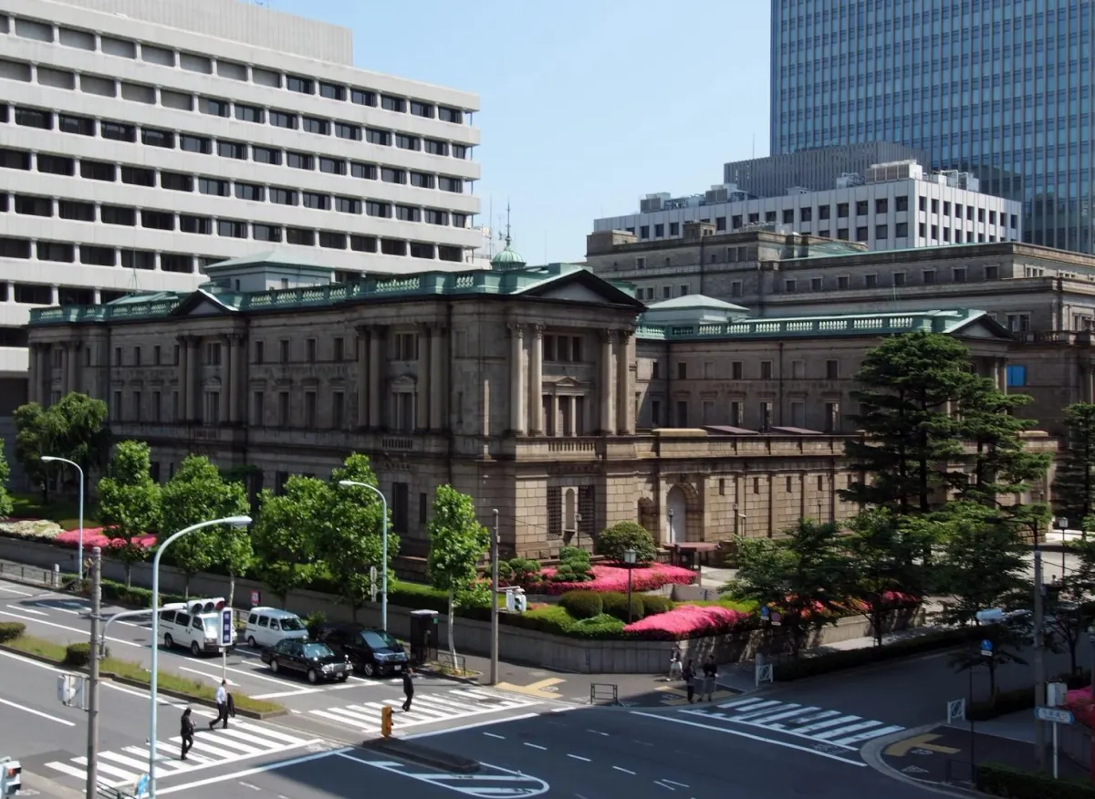 BOJ tăng lãi suất, Bitcoin lập đỉnh lịch sử 77.000 USD