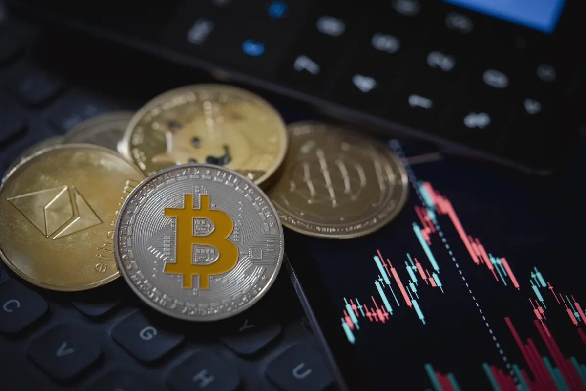 ETF Crypto 2026: Bitcoin, Ethereum & Làn Sóng Altcoin
