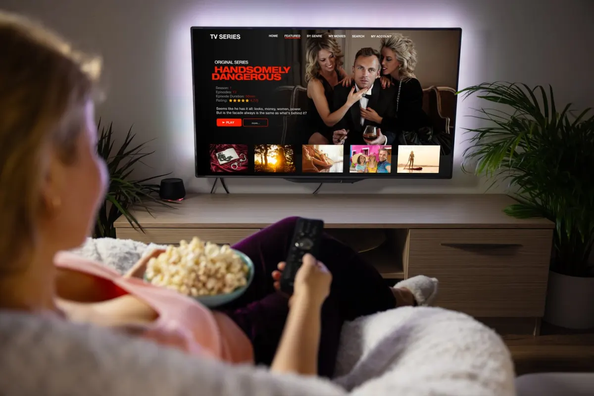 Netflix giảm 41% trong 1 năm: Bán tháo có gần kết thúc?