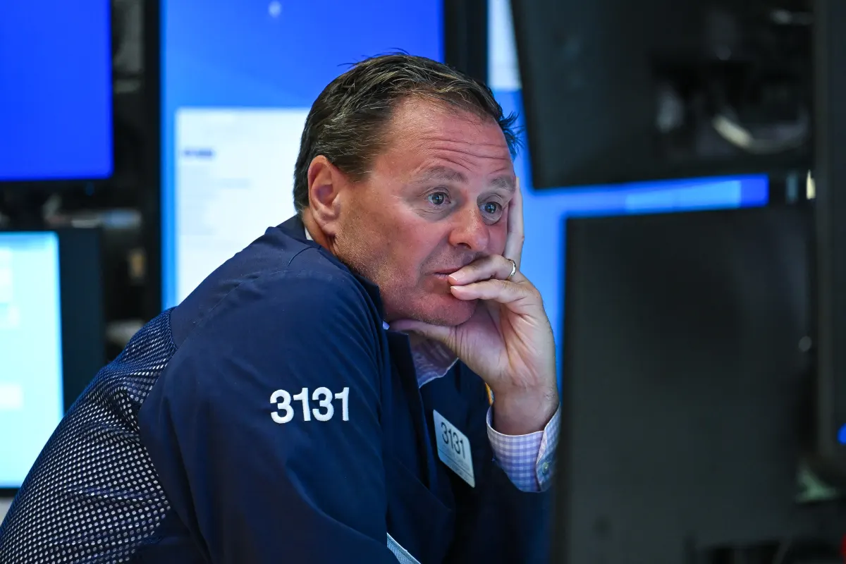 Futures Dow, S&P 500, Nasdaq tăng trước dữ liệu lạm phát