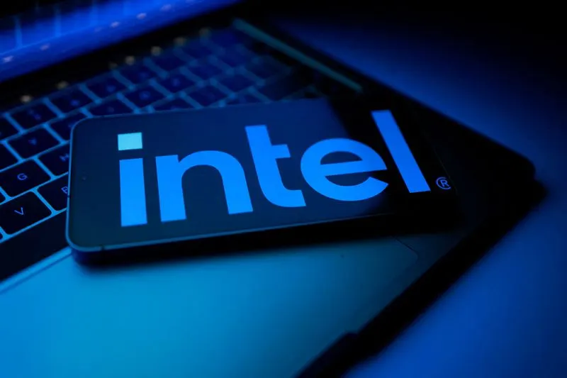 Intel huy động 15 tỷ USD mở rộng sản xuất chip