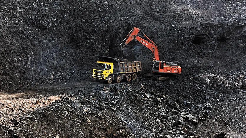 Nhu cầu than đá tăng vọt khi nguồn cung LNG thắt chặt
