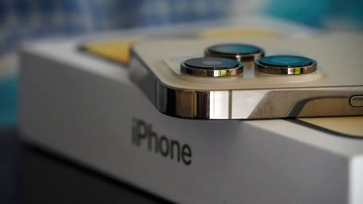 BofA và Morgan Stanley dự báo iPhone gập 2026: Cơ hội cho AAPL