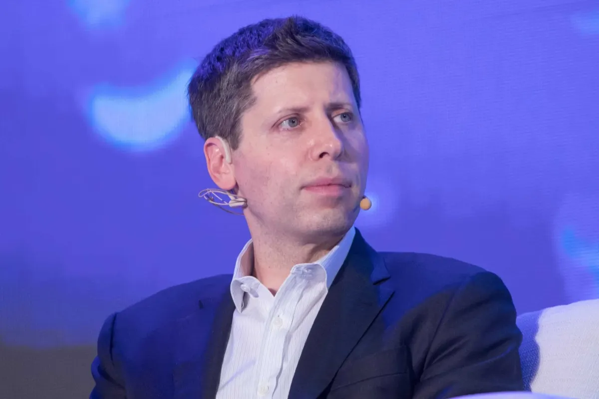 OpenAI đạt doanh thu 40 tỷ USD, tại sao lãnh đạo rời trước IPO?